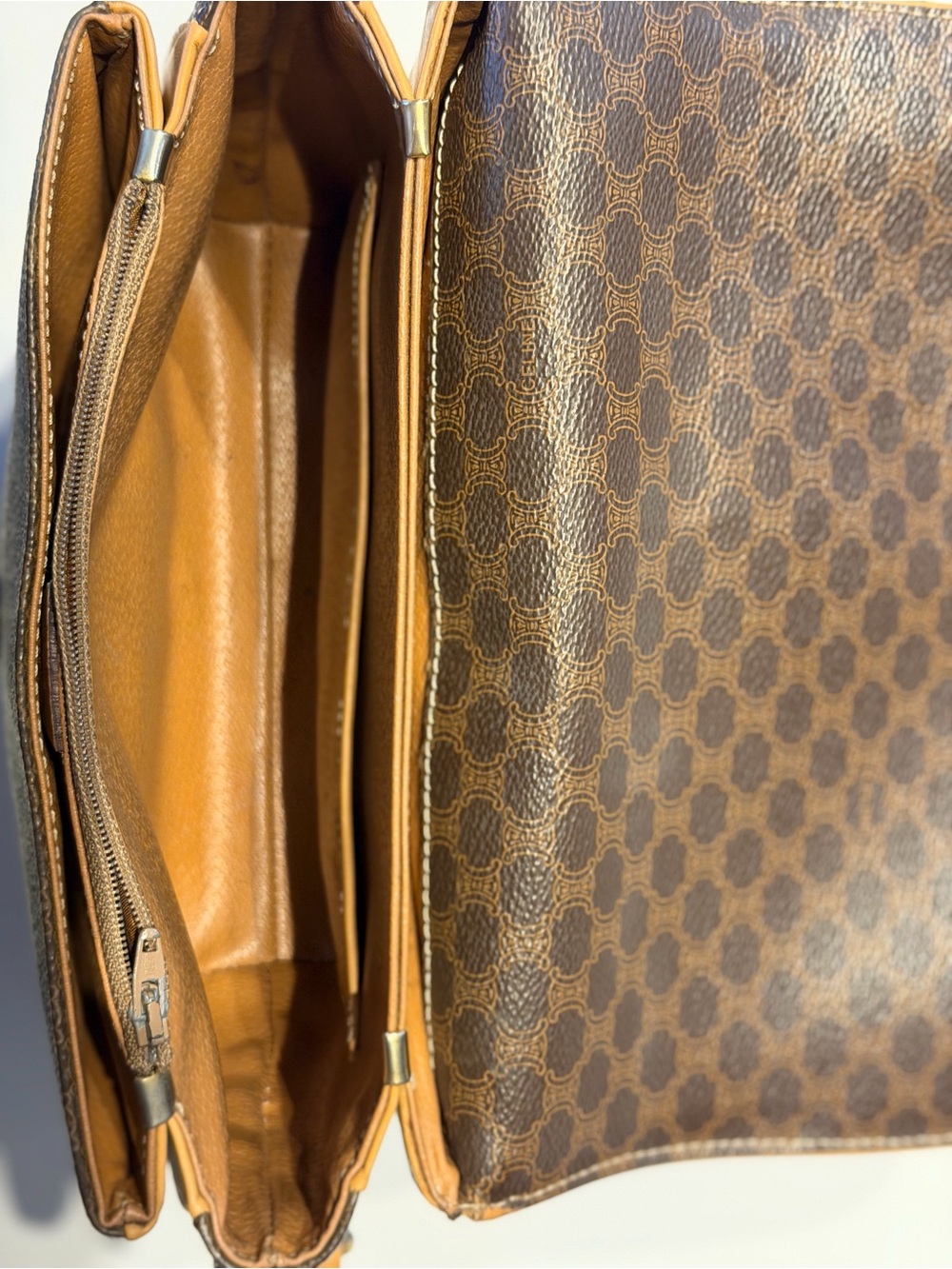 Celine Vintage Crossbody - Picture 12 of 15